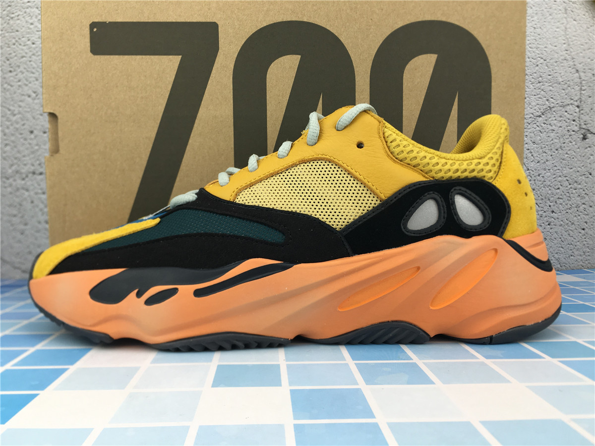 Yeezy Boost 700 Sun GZ6984